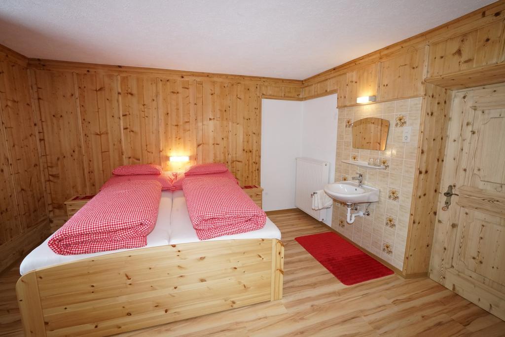 Haus Ruetzbach Apartment Neustift im Stubaital Exterior photo